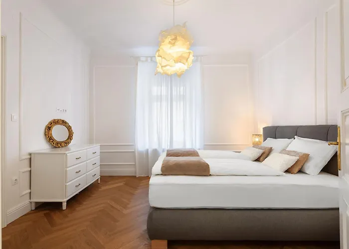 Lägenhet Marianna's Old Town