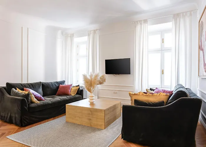 Marianna's Old Town Любляна